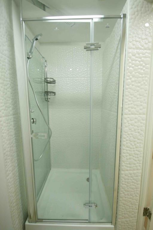 Cattleya Luxury Suites Kingston Bilik gambar