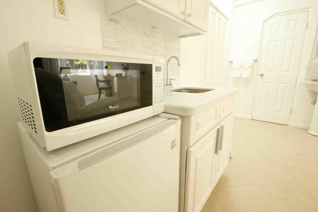 Cattleya Luxury Suites Kingston Bilik gambar