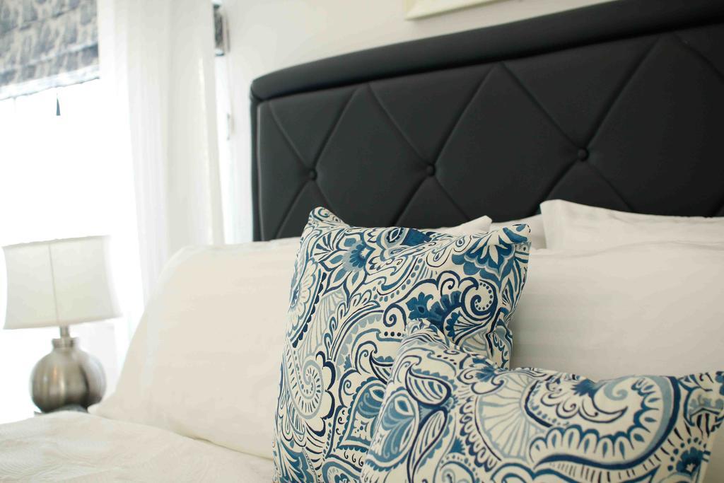 Cattleya Luxury Suites Kingston Bilik gambar