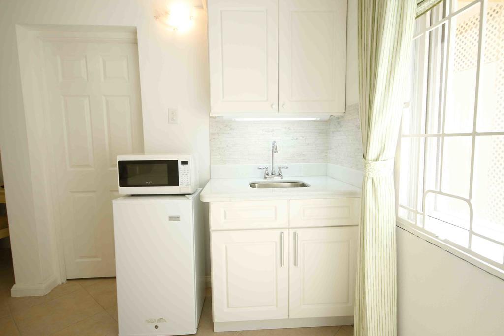 Cattleya Luxury Suites Kingston Luaran gambar